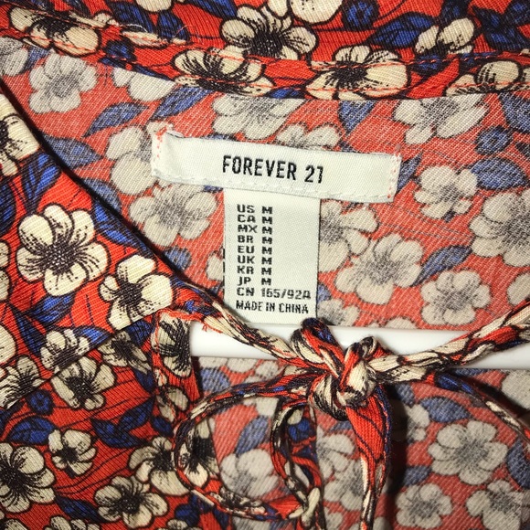 Floral Top - Picture 4 of 4